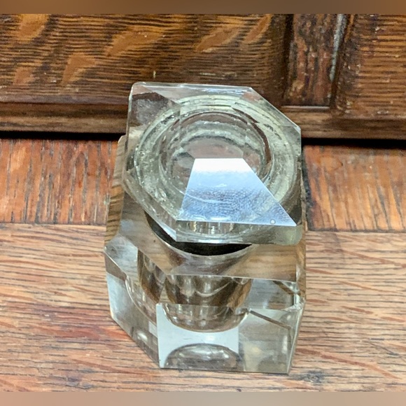 Late 19th Century Antique Metal Cuff Crystal Cut Glass Victorian Era Ink Well - Picture 11 of 16